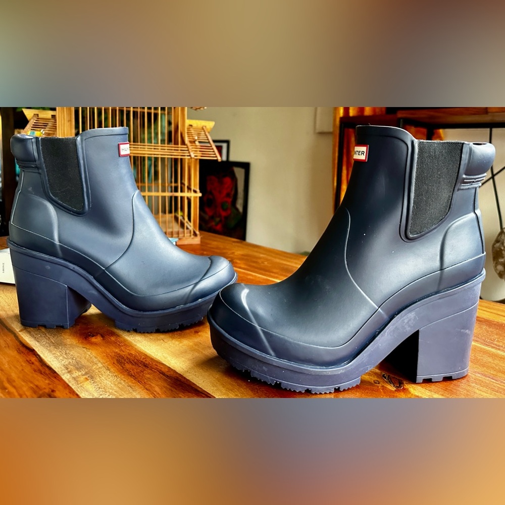 Hunter chelsea ankle boot